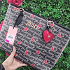 TOTE JUICY GRIS CON NEGRO Y CORAZONES