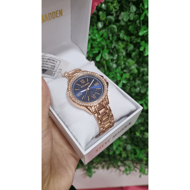 RELOJ STEVE MADDEN DORADO VISOR AZUL