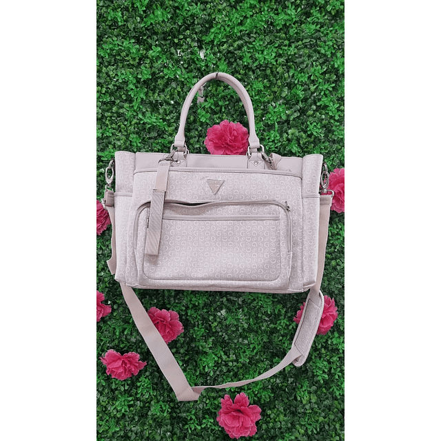PAÑALERA GUESS ROSADA TIPO BOLSO