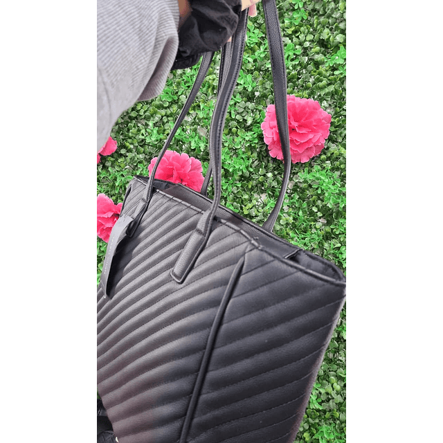 TOTE TOMMY HILFIGER NEGRO LOGO TH