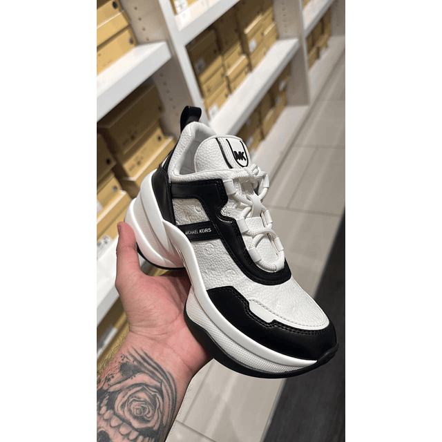 ZAPATILLA OLYMPIA MK BLANCA/NEGRA NRO36