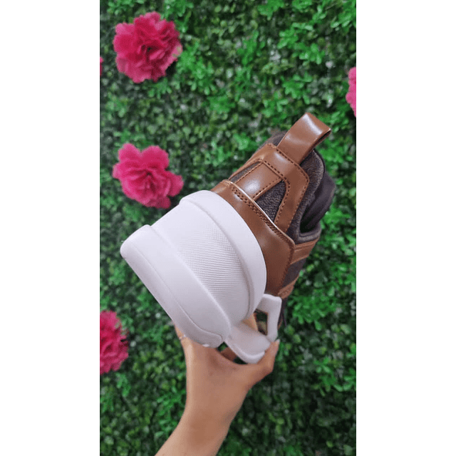 ZAPATILLAS MK OLYMPIA BROWN NRO35