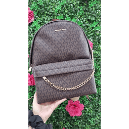 MOCHILA MEDIANA MK CAFÉ MONOGRAMA CON CADENA