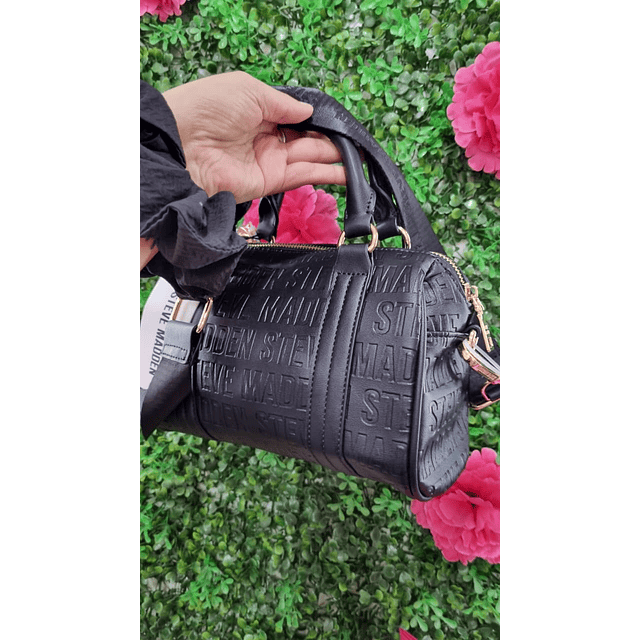 CROSSBODY JUICY COUTURE NEGRO ESTILO BOMBONERA