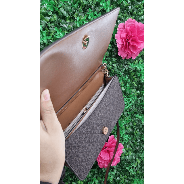 CROSSBODY MK CAFÉ CON TAPA