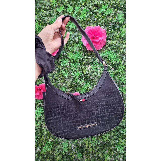 CARTERA DE HOMBRO TOMMY NEGRA TH GRIS