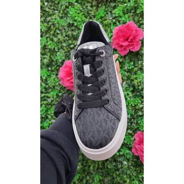 ZAPATILLA MK ROMEY NEGRA TALLA 36.5