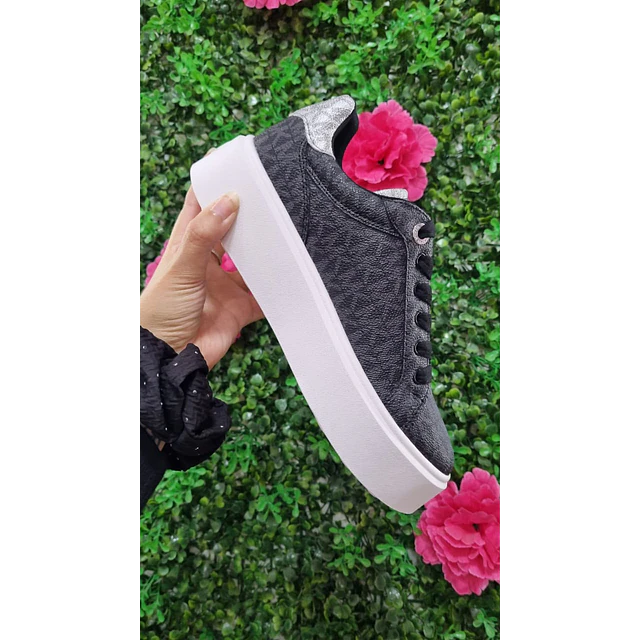 ZAPATILLA MK ROMEY NEGRA TALLA 36.5