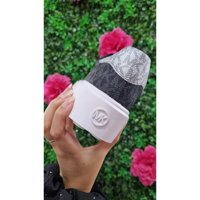 ZAPATILLA MK ROMEY NEGRA TALLA 36.5