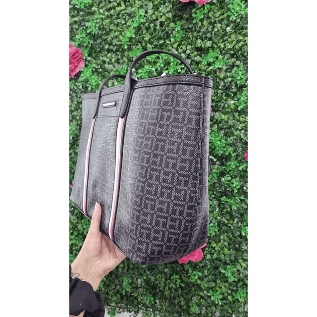 TOTE TH NEGRO TH GRIS 2 LINEAS VERTICALES