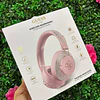 AUDIFONOS ROSADOS GUESS