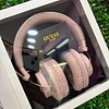 AUDIFONOS ROSADOS GUESS