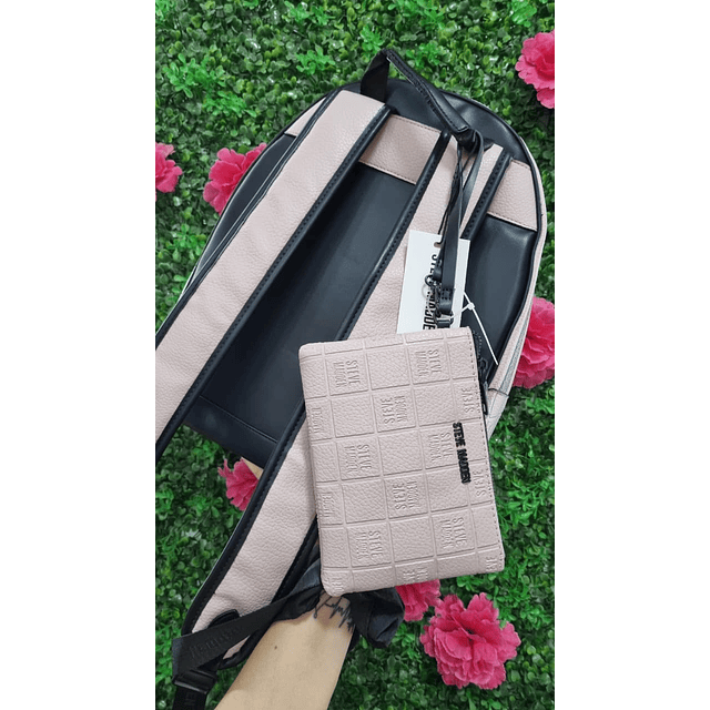 MOCHILA SM UNIVERSITARIA ROSADA + ESTUCHE