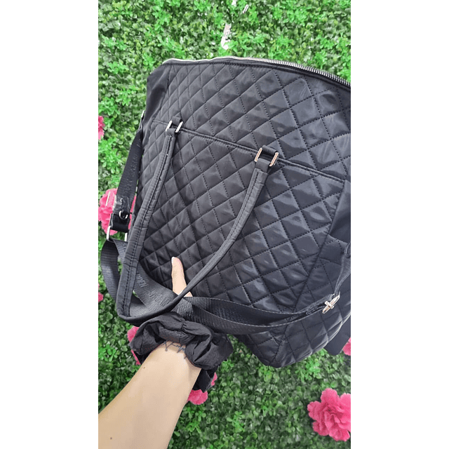 BOLSO SM ROMBOS 2 BOLSILLOS AFUERA + ESTUCHE