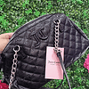 CARTERA JUICY NEGRA BRILLANTE CADENAS