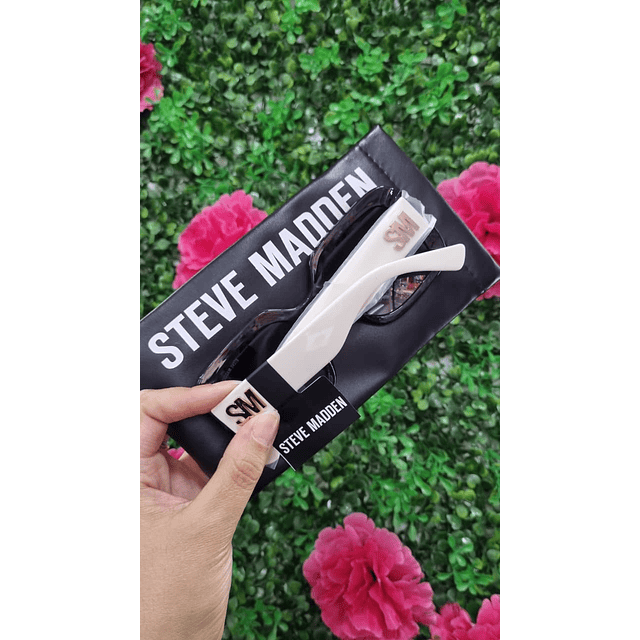 LENTES STEVE MADDEN NEGROS PATILLAS BLANCAS