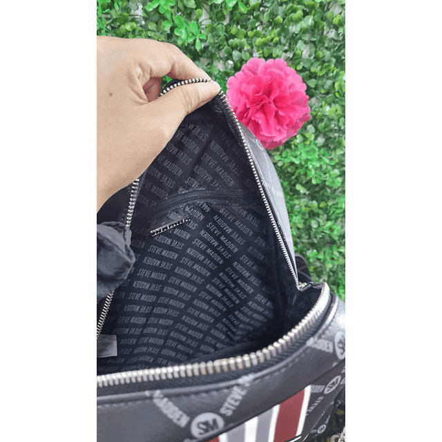 MOCHILA STEVE MADDEN NEGRA + TARJETERO