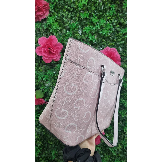 TOTE ROSAGO GUESS LETRAS G BLANCAS