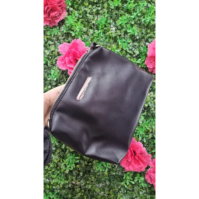 CARTERA STEVE MADDEN + CROSSBODY NEGRA