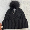 GORRO VS NEGRO