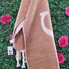 MAXI BUFANDA GUESS CAMEL