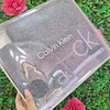 SET CK GRIS EN CAJA (BUFANDA + GORRO)