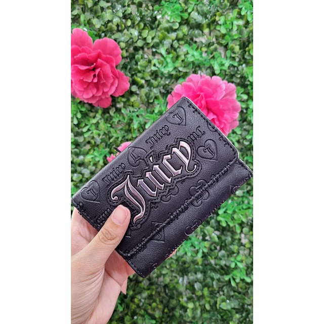 BILLETERA JUICY LOGO PLATEADO
