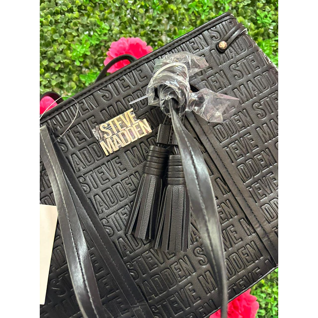 TOTE STEVE MADDEN NEGRO MONOGRAMO