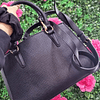 CARTERA GUESS NEGRA C/CORREA LARGA