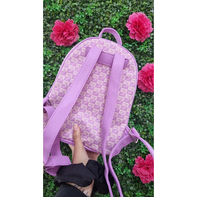 MOCHILA JUICY MORADA + ESTUCHE
