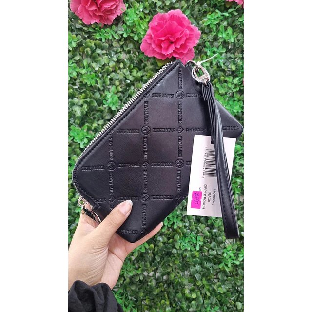 BILLETERA DE MANO STEVE MADDEN NEGRA