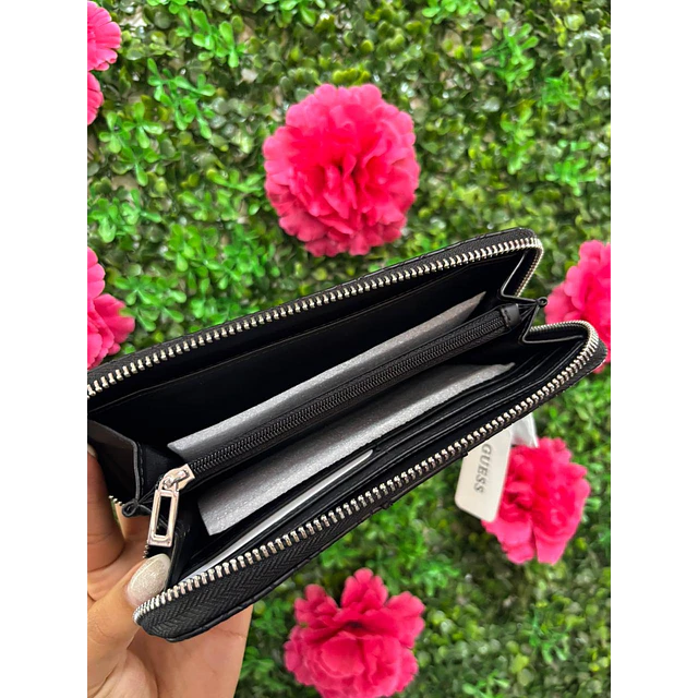 BILLETERA LARGA GUESS NEGRA
