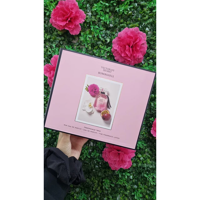 SET BOMBSHELL (PERFUME 50ML + PERFUME 7ML + CREMA 100ML)