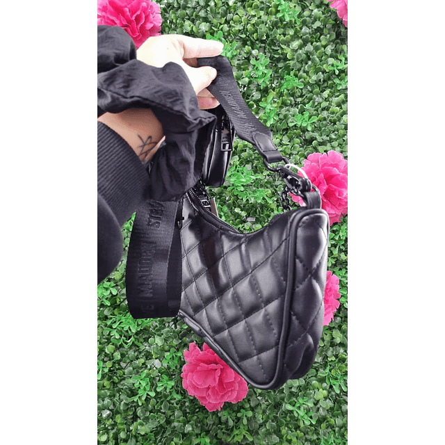 CARTERA DE HOMBRO STEVE MADDEN + CORREA LARGA NEGRA