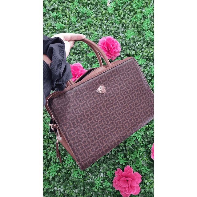 CARTERA TOMMY CAFE + CORREA LARGA