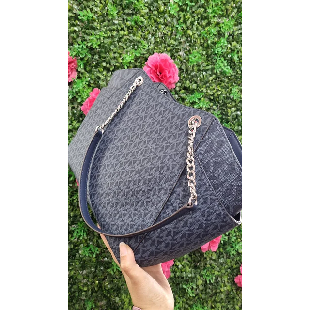 TOTE MK AZUL MARINO MONOGRAMO CADENAS