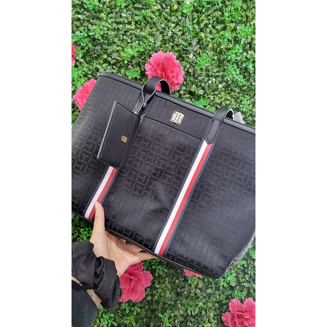 TOTE TOMMY NEGRO LINEAS VERTICALES BLANCA/ROJA + TARJETERO
