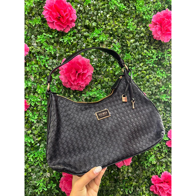 CARTERA DE HOMBRO GUESS RELIEVE