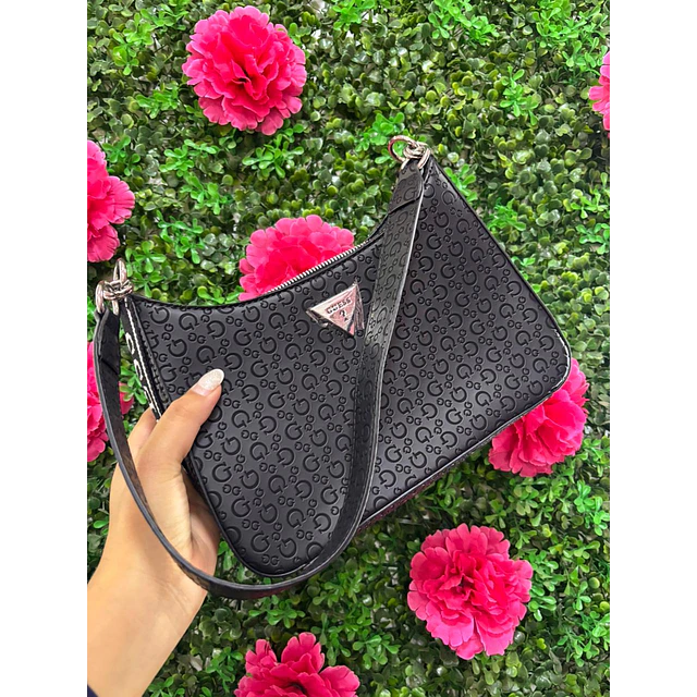 CARTERA LUNA GUESS NEGRA MONOGRAMA G