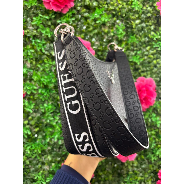 CARTERA LUNA GUESS NEGRA MONOGRAMA G
