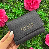BILLETERA MONOGRAMA GUESS GRIS OSCURO