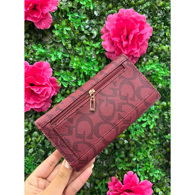 BILLETERA ROJA GUESS LARGA