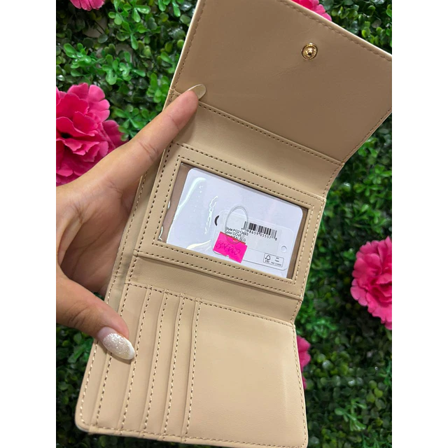 BILLETERA BLANCA GUESS PEQUEÑA