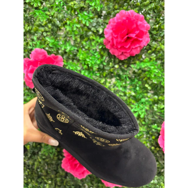 BOTAS GUESS NEGRAS NRO9