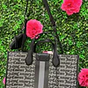 TOTE JUICY GRIS C/ NEGRO LINEA VERTICAL AL CENTRO