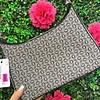 CARTERA DE HOMBRO GUESS GRIS C/NEGRO