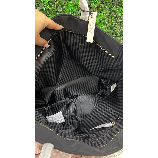 TOTE VS NEGRO LONA