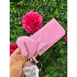 TARJETERO STEVE MADDEN ROSADO CON CORAZON