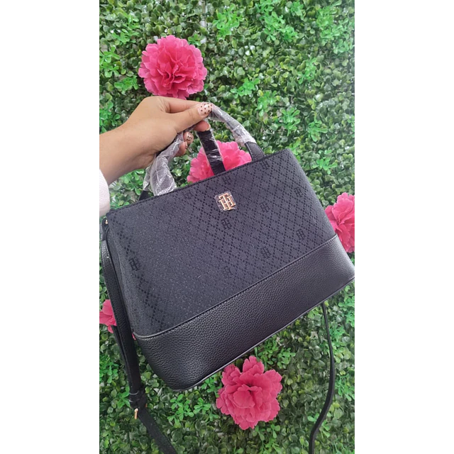 CARTERA TOMMY LOGO TH NEGRA