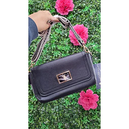 CROSSBODY POLO NEGRO TAPA STRAP ANCHO B/N (MODULO)